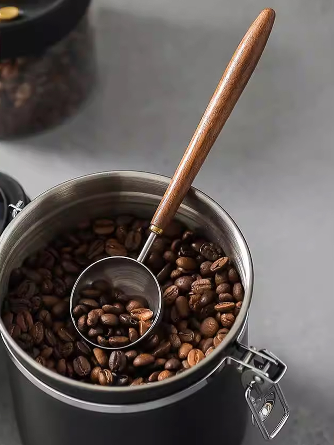 Coffee Spoon - Vintage Walnut  - Vintage Collectible Spoons 리뷰 및 가격
