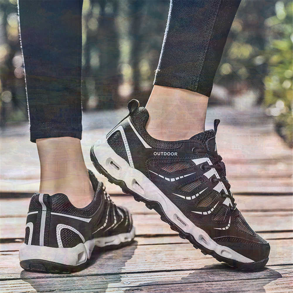 Sumer Round Tip Silver Sneaker - Vintage And Collectible Stores 리뷰 및 가격