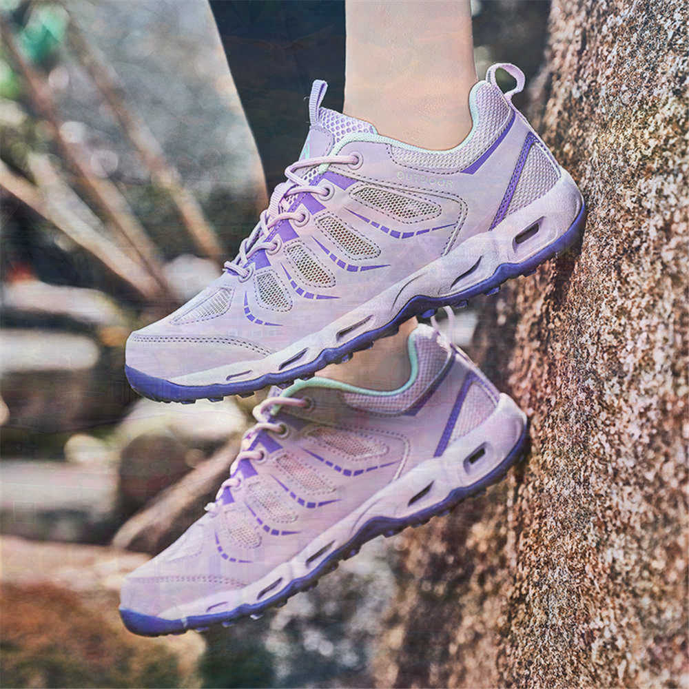 Sumer Round Tip Silver Sneaker - Vintage And Collectible Stores 리뷰 및 가격