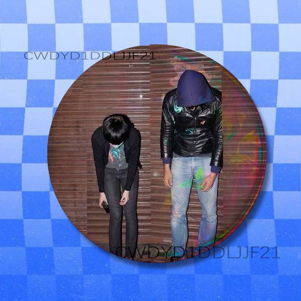 C-Crystal Castles Band Amnesty - Collectible Vintage Brooches 리뷰 및 가격